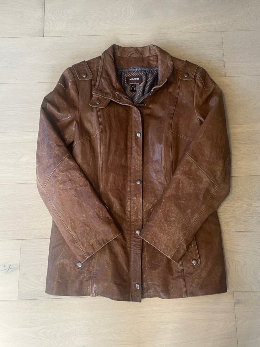Vintage Danier military leather jacket - Picture 6 of 10